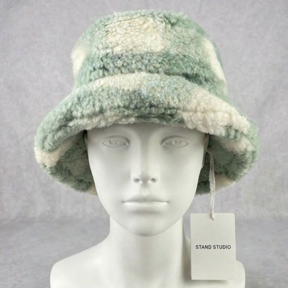 Stand Studio Wera Bucket Hat Wool Fleece Womens Medium Green Check Teddy Hat NEW